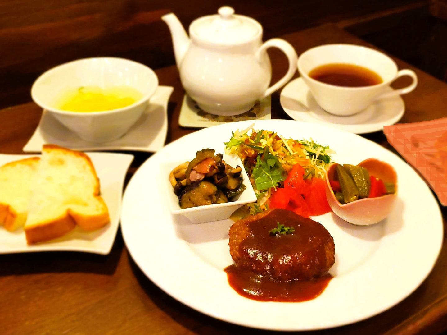 ハンバーグランチ